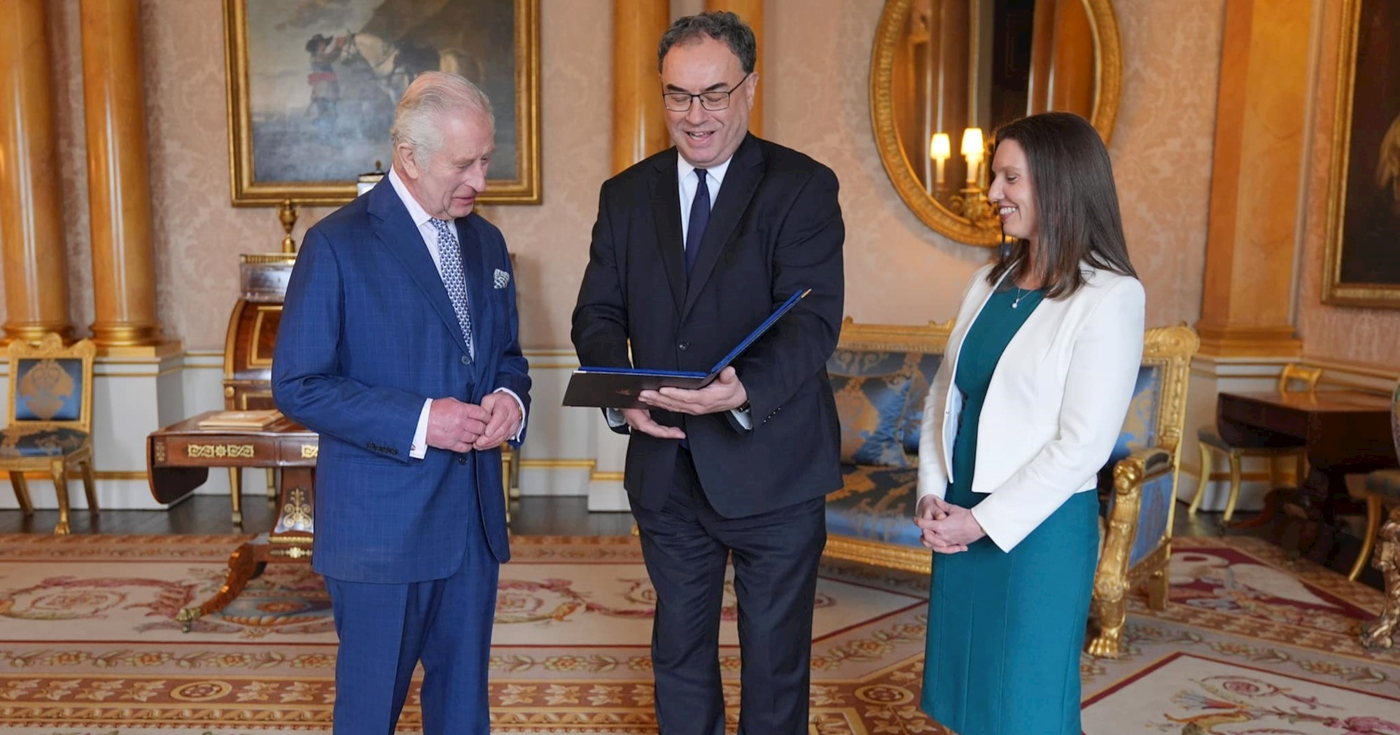 Charlesu predstavljene novčanice s njegovim likom. Pogledajte kako će izgledati