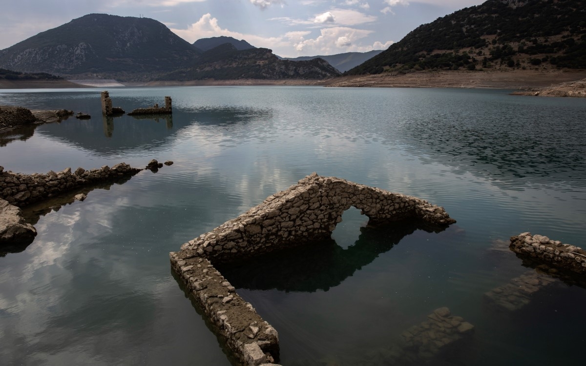FOTO U Grčkoj se pojavilo potopljeno selo