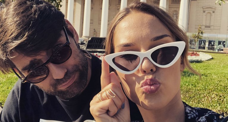 Vedran objavio selfie s Frankom, svu pažnju ukrale njene čudne sunčane naočale