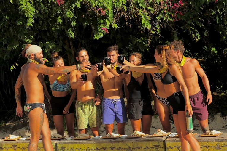 Žuti tim slavio u Survivoru, Liz pobjedu posvetila kćerima