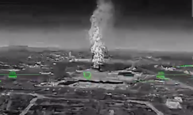 VIDEO Ukrajinski dronovi uništili ruski zrakoplov An-72 i bazu za obuku