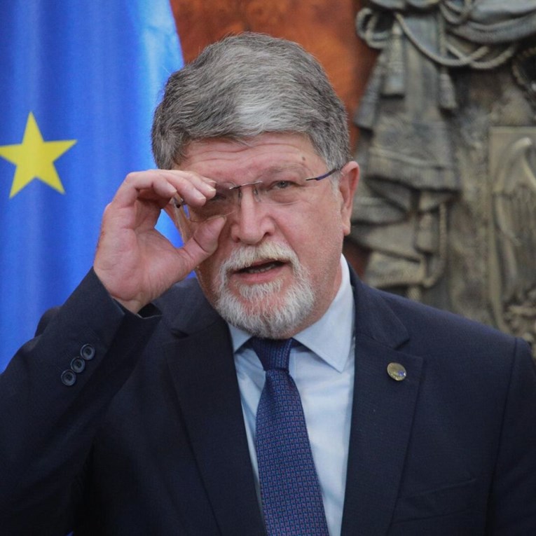 Picula: Srbija je u neproglašenom izvanrednom stanju