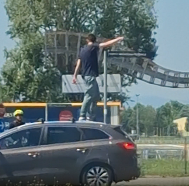 Otkriveno tko je danas skakao po autima u Zagrebu