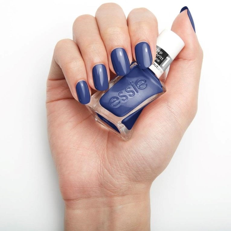 essie