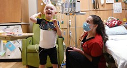 Dvojica dječaka dobila nova srca i nakon gotovo godinu dana napustila bolnicu