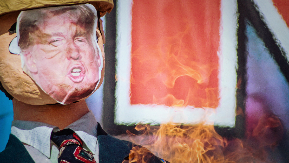 Trump u javnosti prvi put nakon nereda, ide pregledati zid na granici s Meksikom