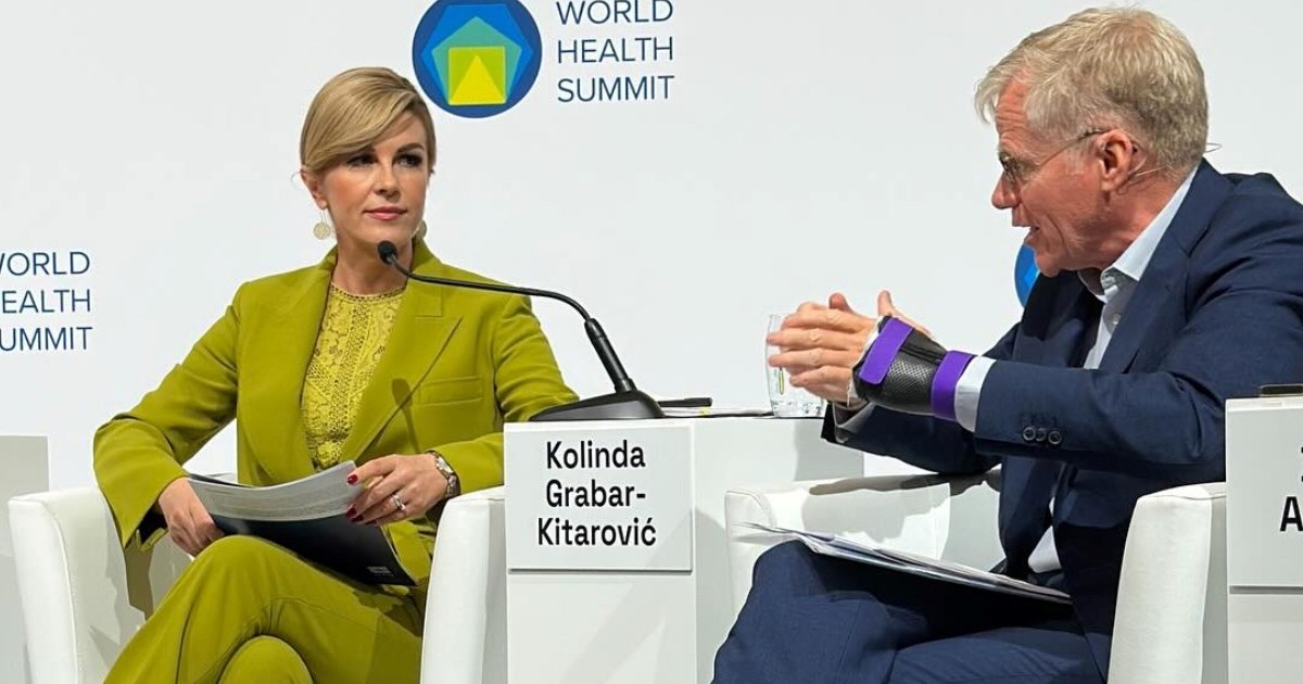 Na summitu u Berlinu Kolinda zablistala u odijelu, no cipele su ukrale show