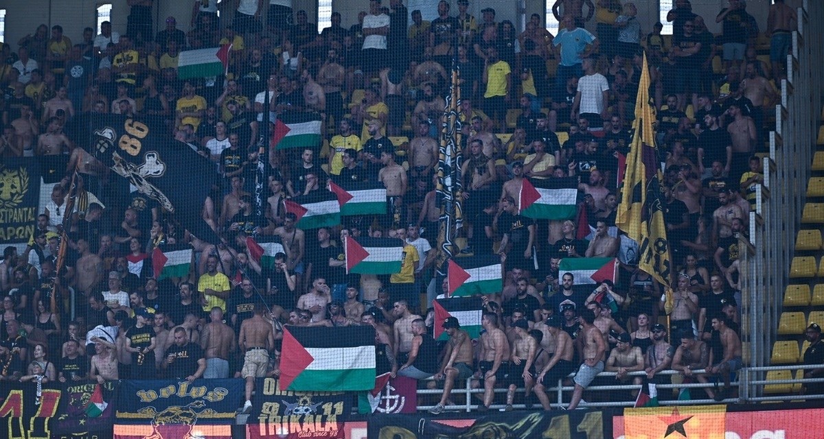 Navijač AEK-a nosio majicu s oznakom Hezbolaha protiv Izraelaca