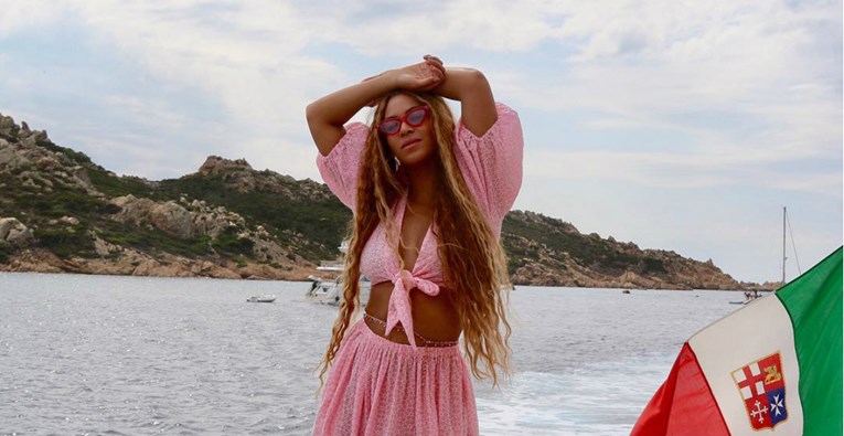 Beyonce objavila fotke s intimne proslave rođendana i prekršila vlastito pravilo