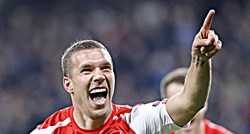 Podolski se vraća u Europu. Potpisuje za Hajdukov bratski klub