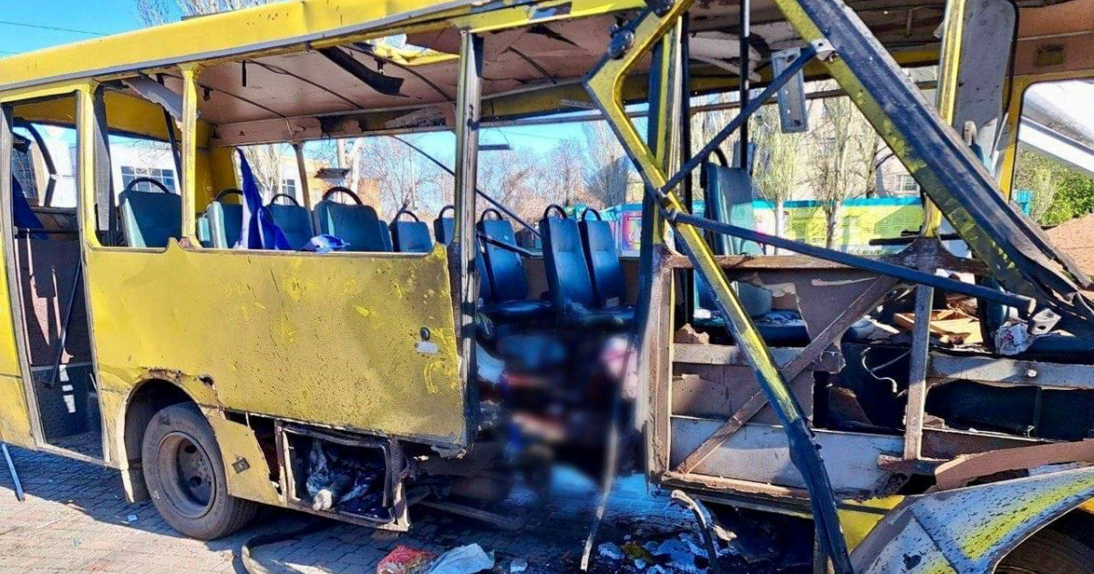 Rusi zabili dron u autobus u centru Nikopolja. Troje mrtvih, 12 ranjenih