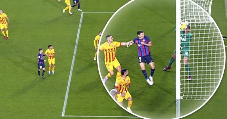 Pogledajte situaciju u kojoj su igrači Barcelone tražili da se prizna pogodak