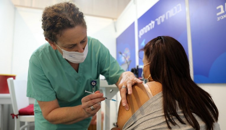 U Izraelu cijepljeno skoro milijun ljudi