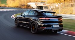 VIDEO Porscheov SUV je na stazi posramio mnoge supersportske automobile