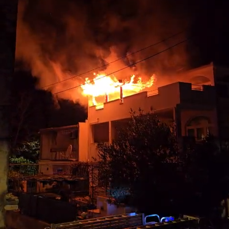 VIDEO Požar u stanu u Kaštelima