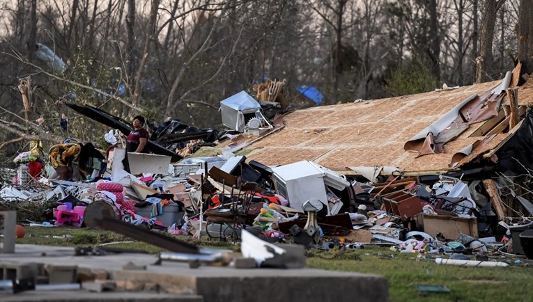 Mississippi razoren, najmanje 25 mrtvih