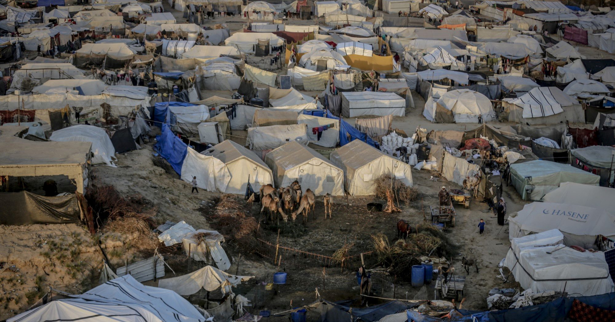 Jake kiše uništile šatore u Gazi, kanalizacija se izlila u rezervoare za vodu