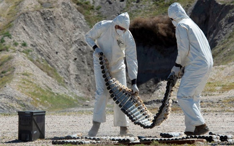 SAD prvi put Ukrajini šalje kontroverzno streljivo s uranijem. Što je to uopće?