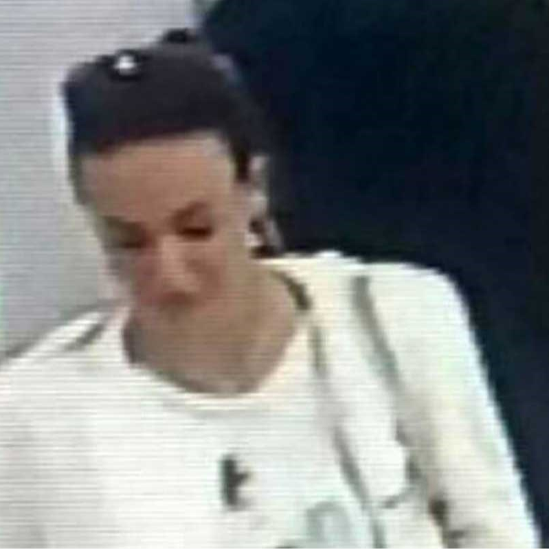 Ovo je žena koja je ušla u banku i s tuđeg računa skinula milijune eura. Uhićena je