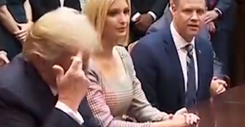 VIDEO Je li Trump astronautkinjama pokazao srednji prst?