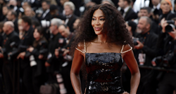 Odvažno izdanje Naomi Campbell na crvenom tepihu u Cannesu, privukla je poglede