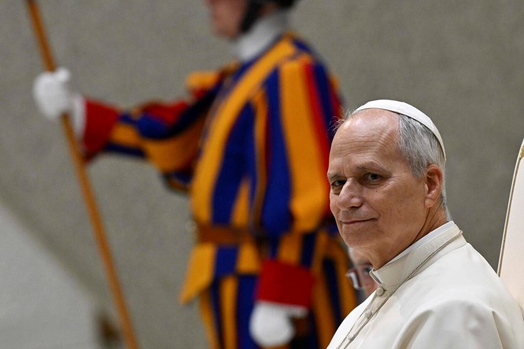 Papa: Zaustavite rat, civili se smrzavaju u Ukrajini