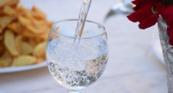 Je li zdravo piti mineralnu vodu?