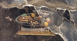 Ova freska je pronađena u Pompejima, vidite li što je na njoj?