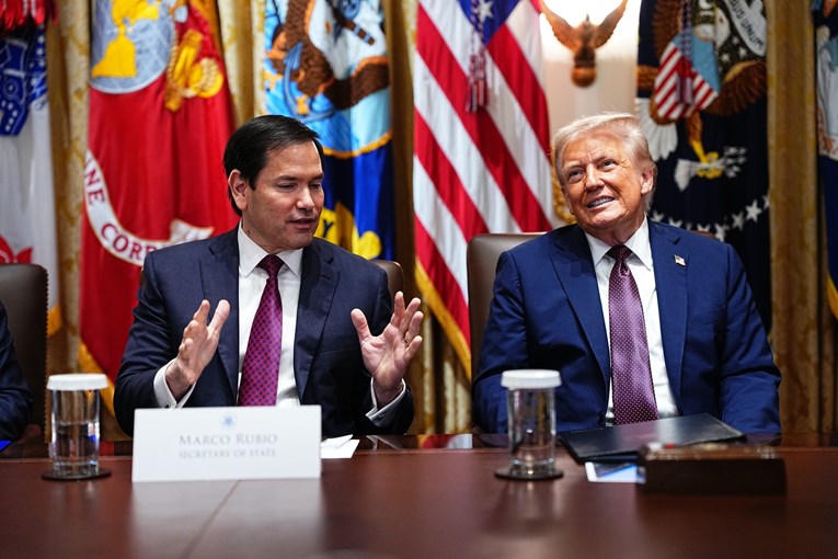 Politico: Trump uništava američku diplomaciju