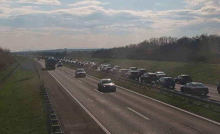 VIDEO Nesreća na A1, ogromne su gužve. "Kolona je preko 10 kilometara"
