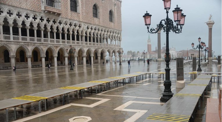 Nova brana u Veneciji već drugi put spriječila poplavu. Gradonačelnik: Grad je suh