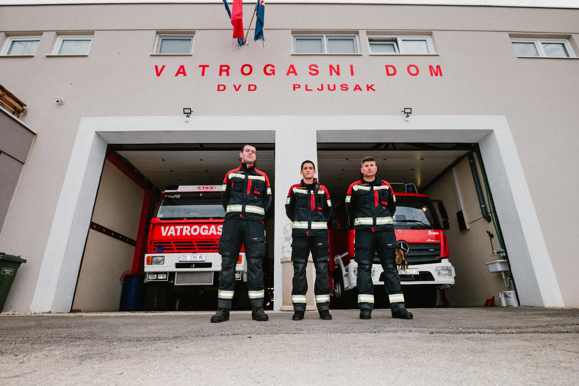 "Nema godišnjih, propustio sam bratovu svadbu. Ali naša plaća, to je nešto najbolje"