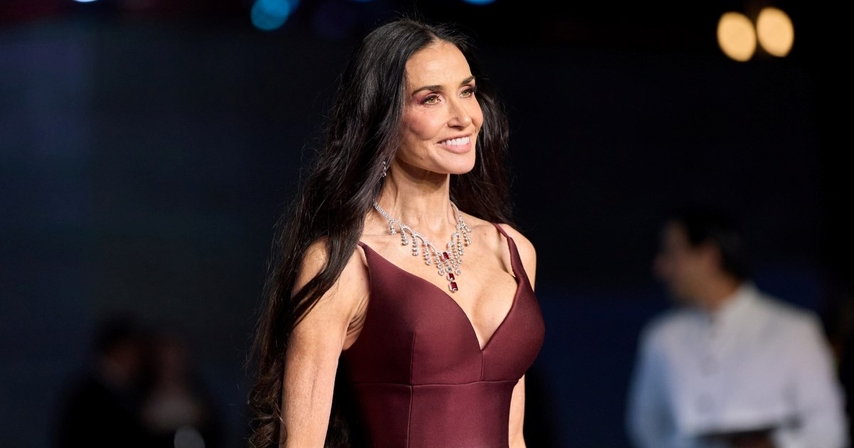 Svi pričaju o sofi Demi Moore - odvažna, šarena i totalno neočekivana