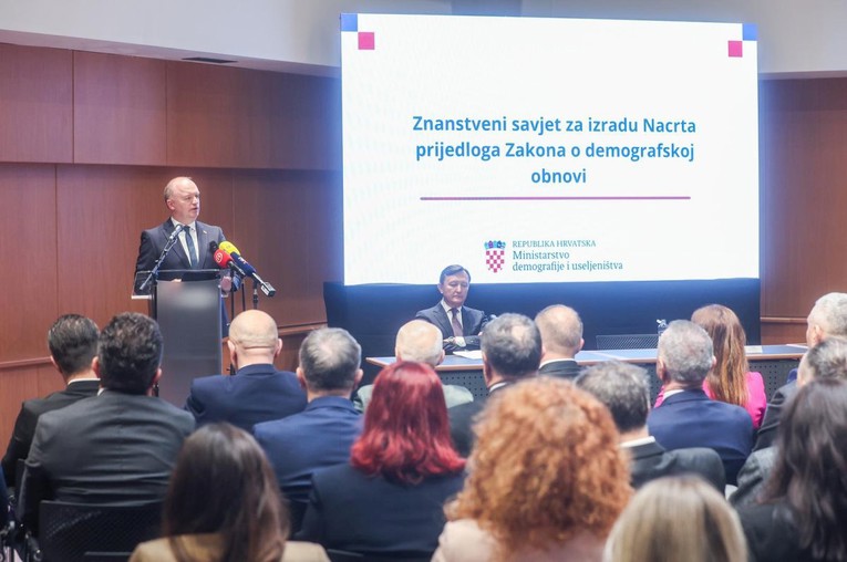 Šipić najavio novi zakon o demografskoj obnovi