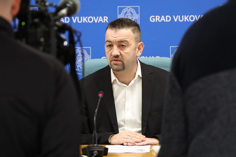 Pavliček: Penava potpisao ugovor s odvjetnikom kojem je plaćeno 475.000 eura