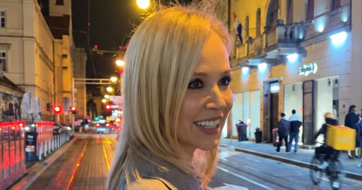 Jelena Rozga oduševila šik izdanjem. Spojila je dva velika trenda sezone