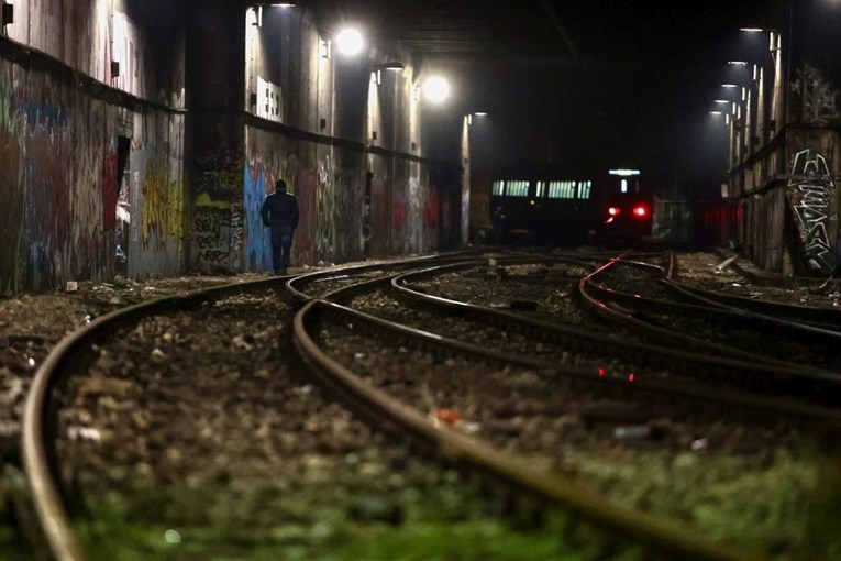 Umro sedamnaestogodišnjak kojeg je sinoć u Splitu udario vlak