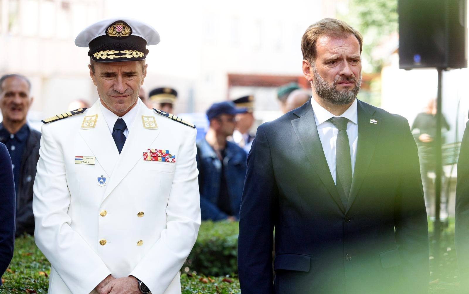 Milanovićev ured žestoko napao Banožića. Javio se i šef vojske: "MORH grubo laže"