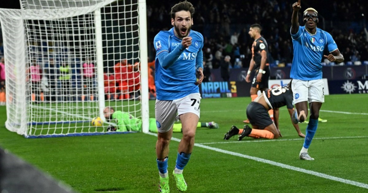 PSG nudi 100 milijuna eura za zvijezdu Napolija