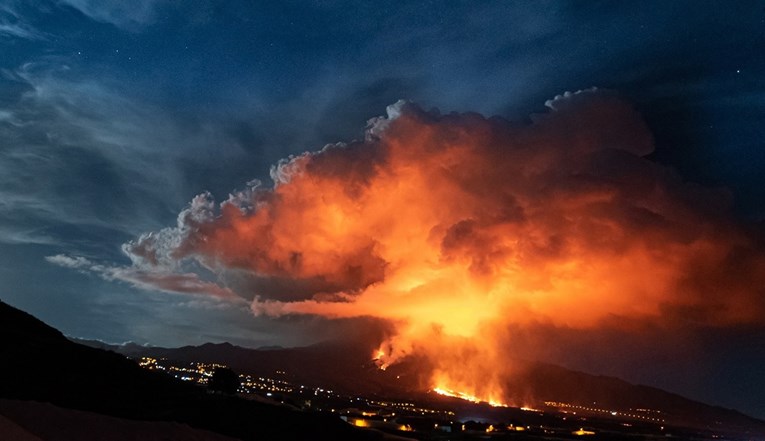 Erupcija na Kanarima traje tri mjeseca. Upozorenje za 33.000 ljudi: Odmah se sklonite