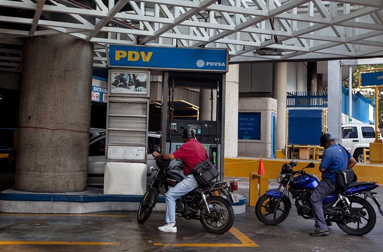 Venezuela ograničava subvencije za benzin