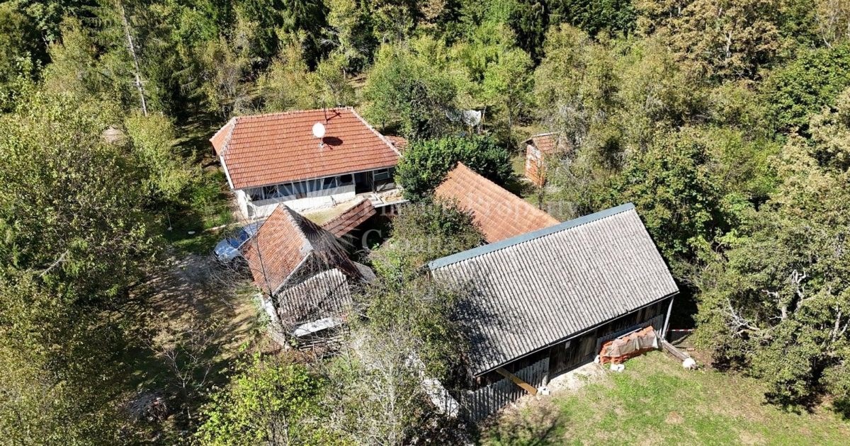 Top oglasi za nekretnine: Kuća za odmor s velikom parcelom uz Koranu