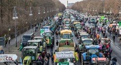 U Berlinu su masovni prosvjedi seljaka, došli su na traktorima