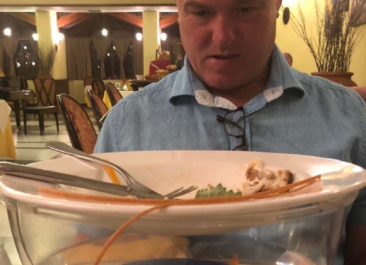 Fotka iz restorana postala predmet sprdnje zbog načina prezentacije hrane