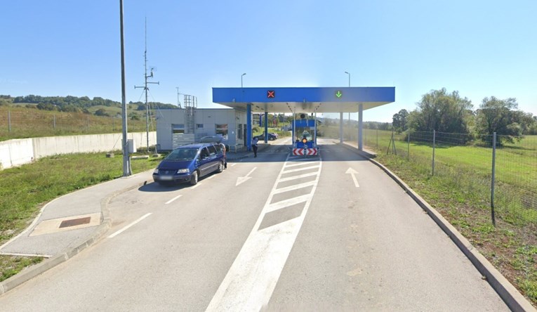 Zatvoren granični prijelaz između BiH i Hrvatske. Vlasti u Bihaću bijesne