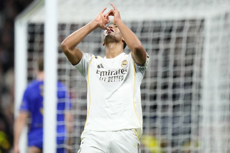 As: Bellingham je ušutkao kritičare