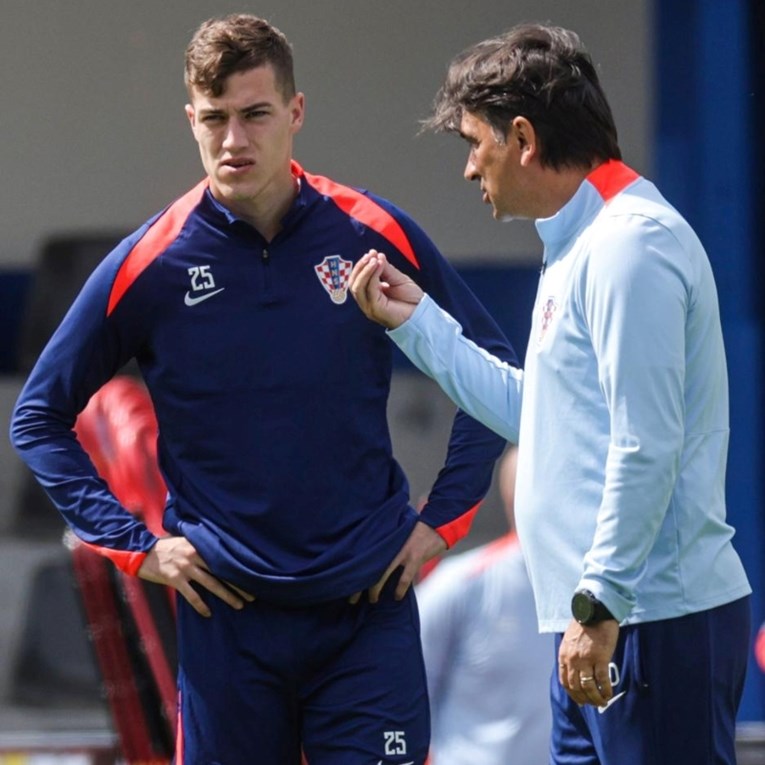 ANKETA Je li Sučić zaslužio biti suspendiran zbog odlaska na sestrinu svadbu?