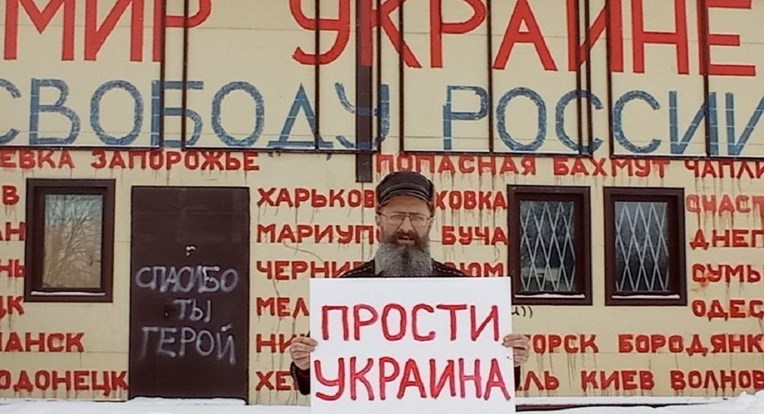 Rus osuđen na godinu i pol zatvora zbog podržavanja Ukrajine