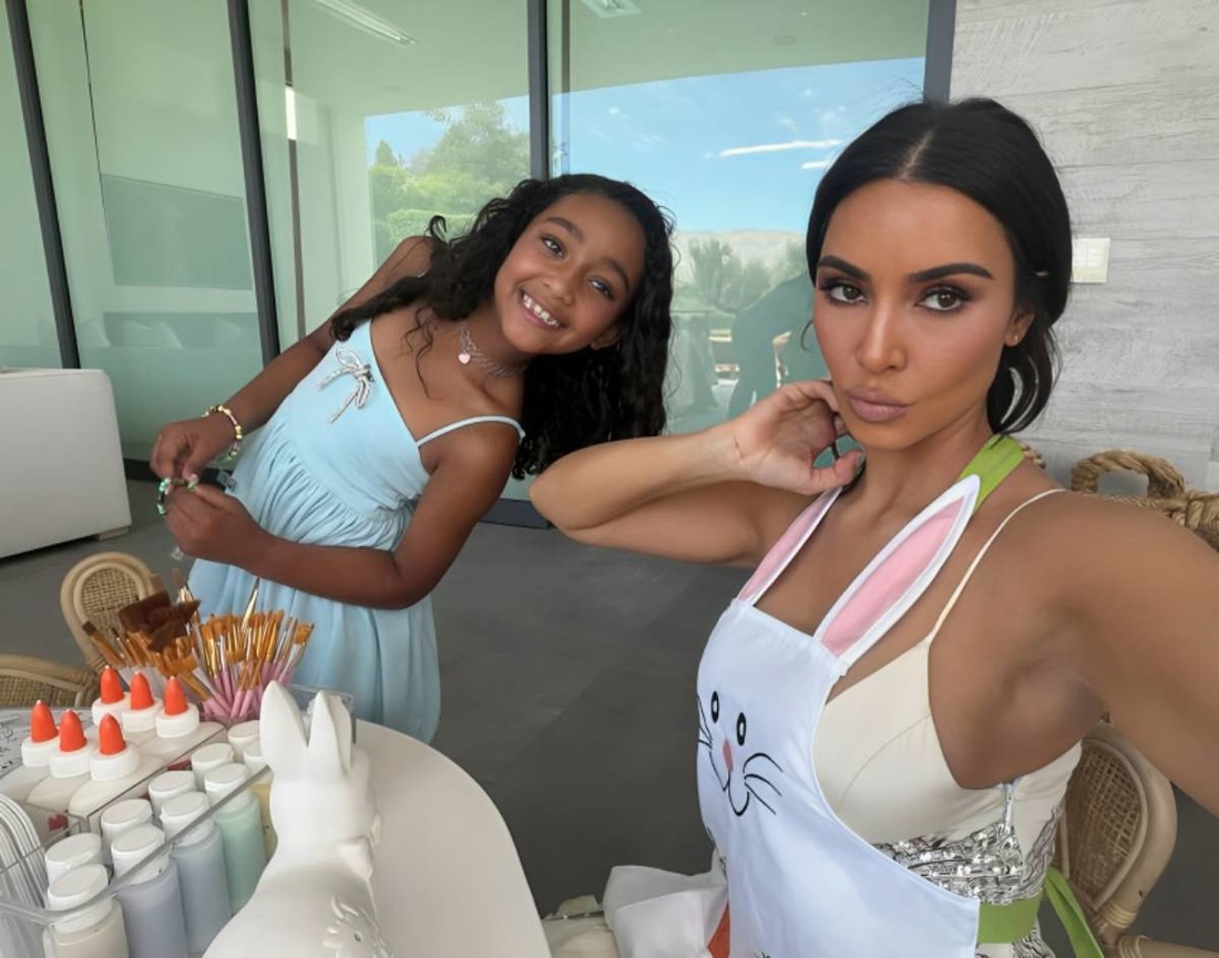 Kim Kardashian ima četvero djece, a na pozadini mobitela ima fotku samo Chicago