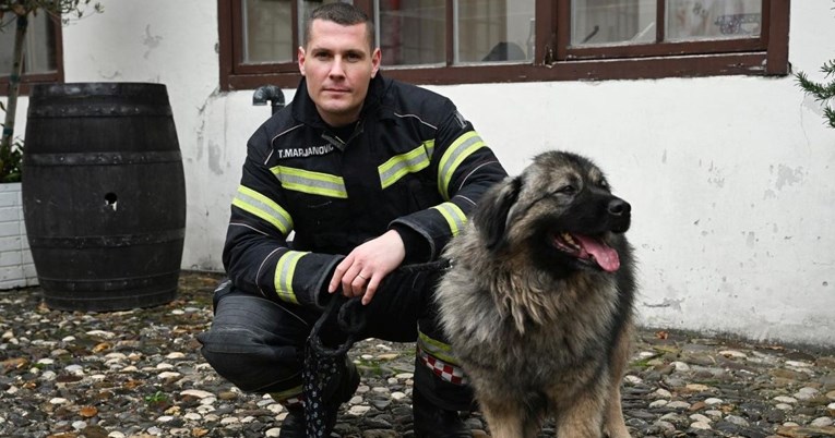 Vatrogasci se u Muzeju grada Zagreba družili sa psima iz azila, povod je gorko-sladak